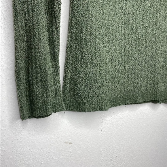 Olive sweater - Picture 5 of 6